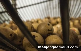 麻将胡了试玩：心理机制如何悄然左右你的游戏决策